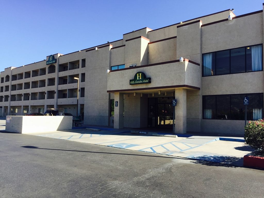 San Bernardino Inn & Suites Luaran gambar